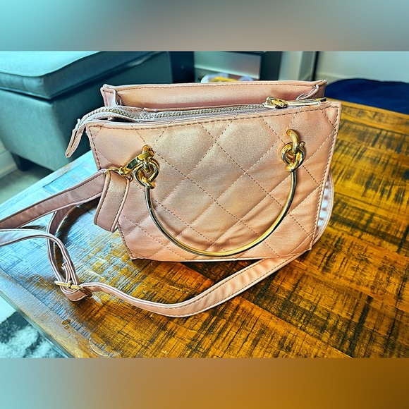 Badgley Mischka Pastel Pink Crossbody/Clutch Purse - Picture 5 of 6